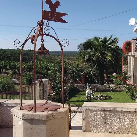 Διαμέρισμα Hrboki Iii *